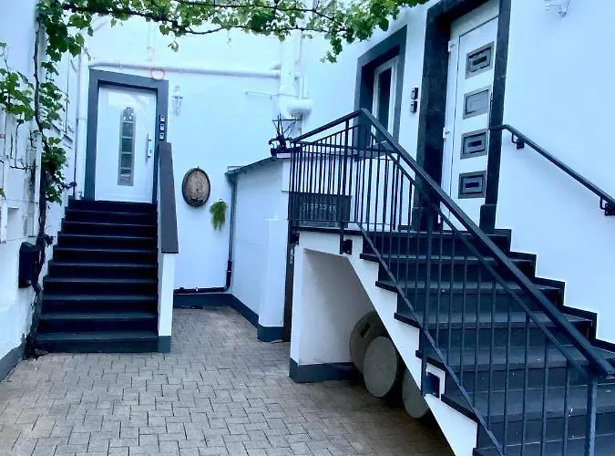 Moselufer Winningen Traumwohnung Im „La Mosel“